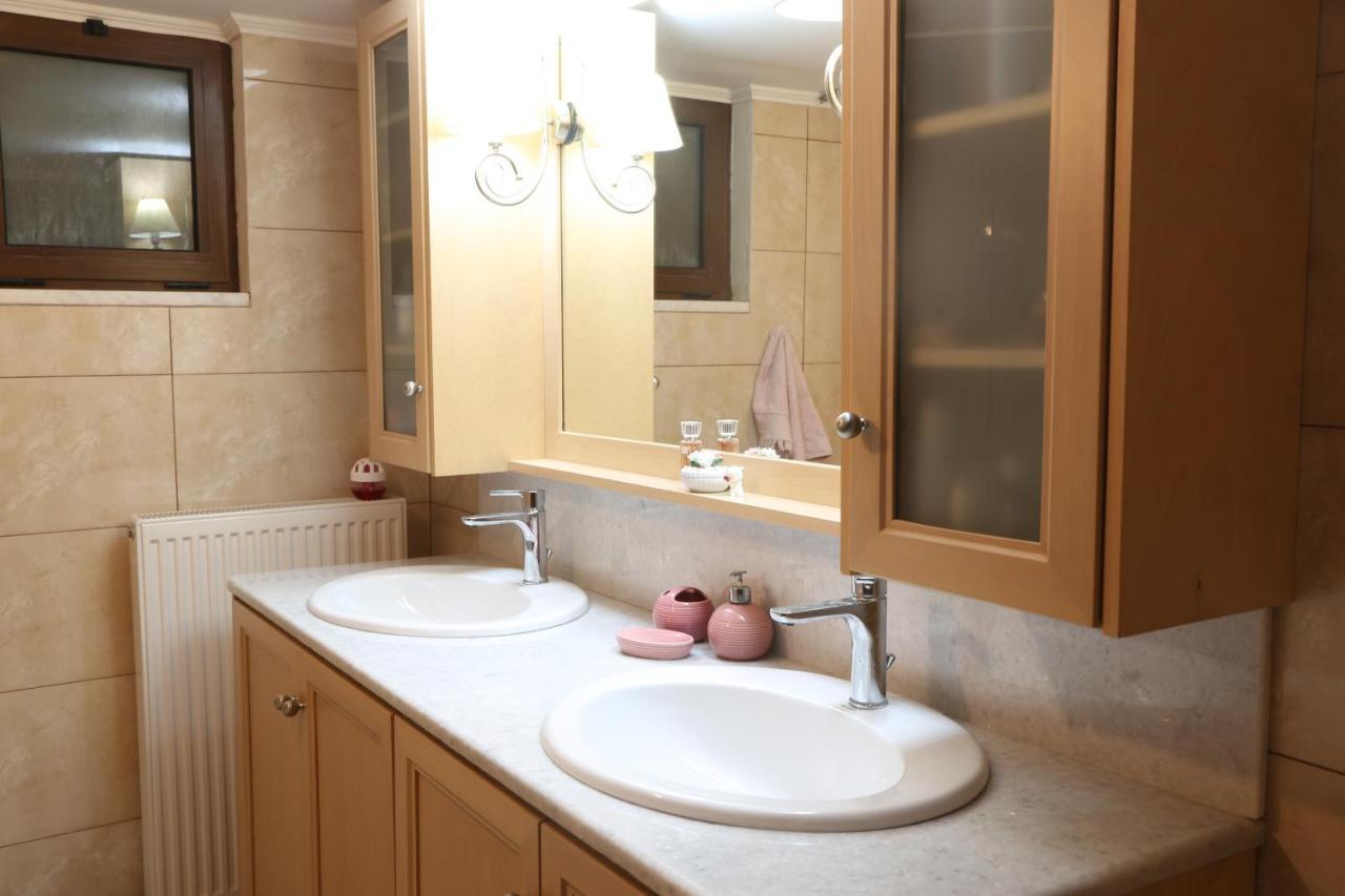 Chrisa'S Beautiful Apartment Chania Chania  ภายนอก รูปภาพ